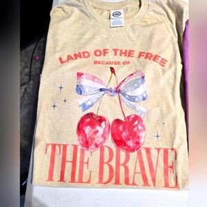 New Custom Made Patriotic T-shirt, Medium